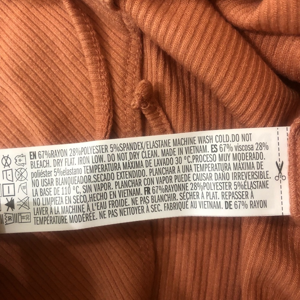 NWT forever21 knit bodysuit in salmon S - Picture 6 of 7